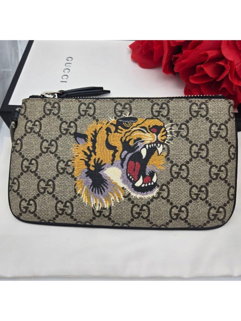 Gucci Wallet Pouch Mini Clutch Tiger
